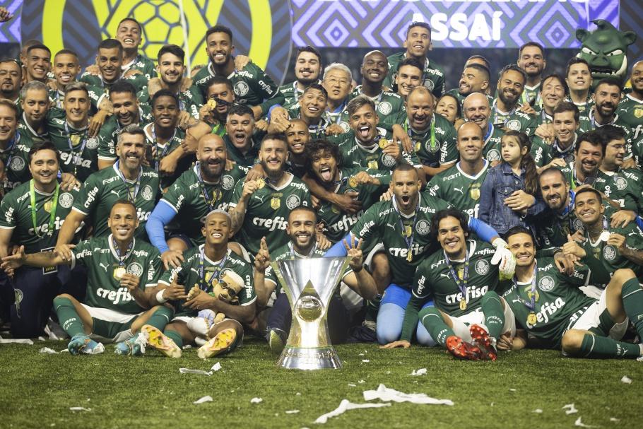 Palmeiras domina seleção e Endrick é eleito a revelação do Brasileirão
