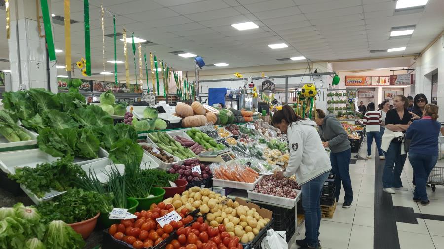 Mercado Municipal funcionará em horário estendido às vésperas de Natal