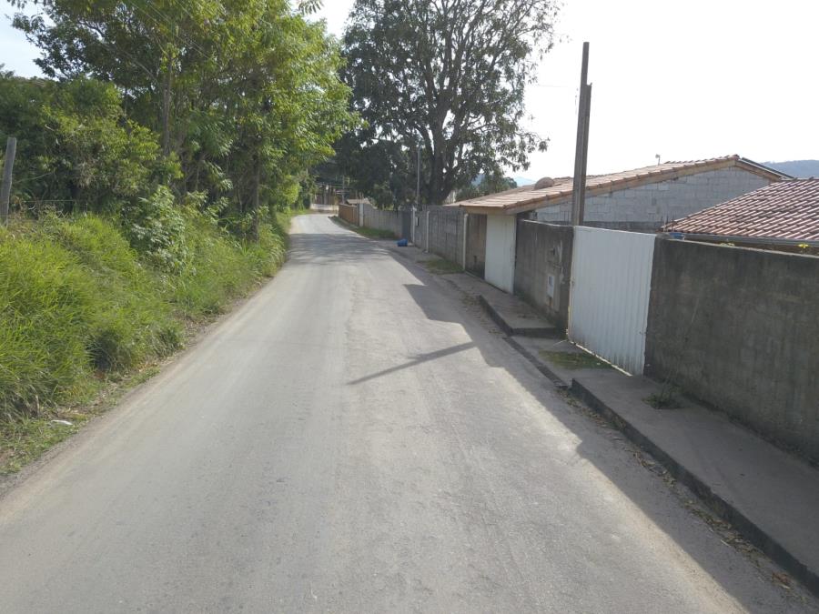 Estrada Legal: Guaripocaba dos Souzas tem serviço de recapeamento concluído na principal via