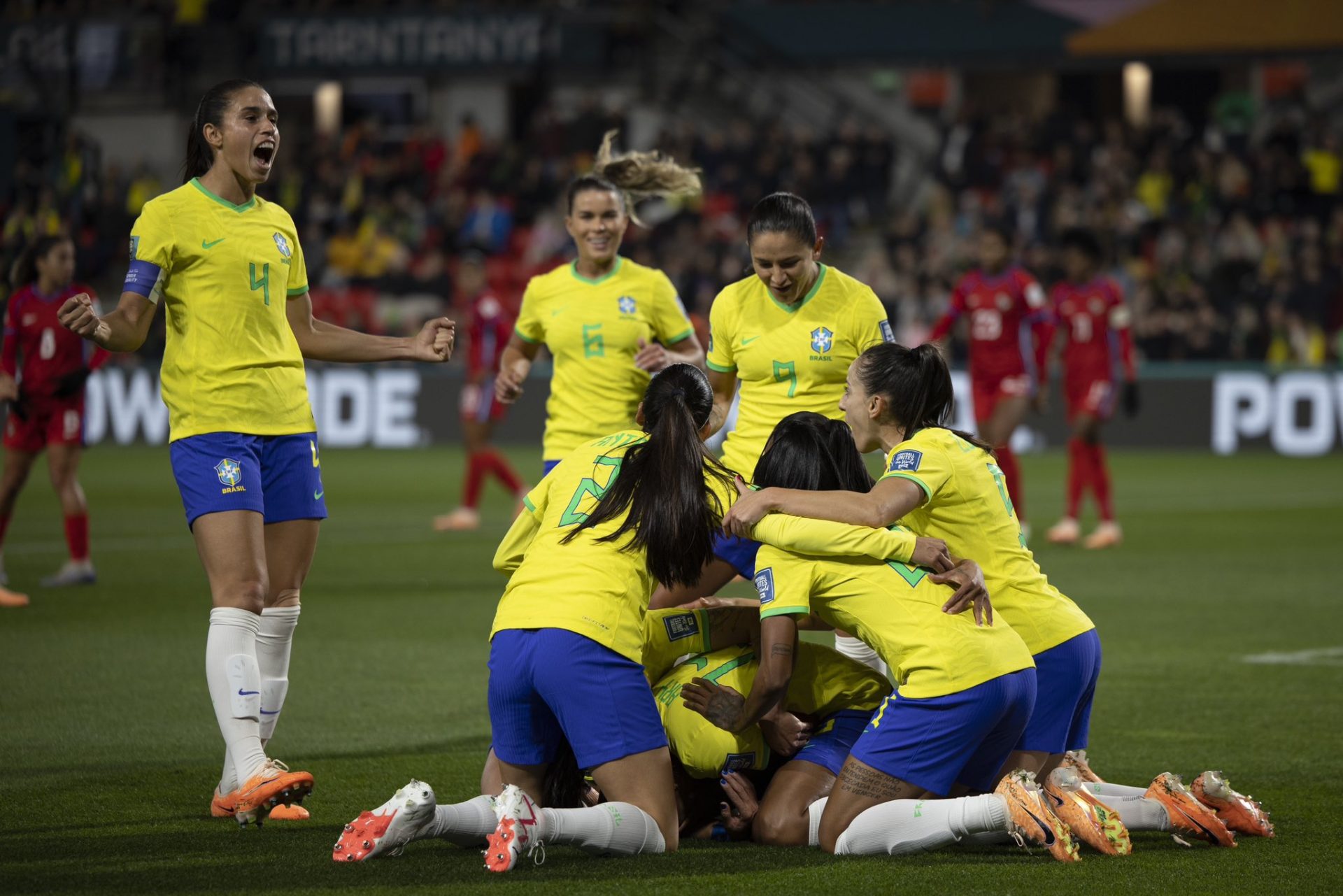 Seleção Brasileira goleia Panamá por 4 a 0 na estreia da Copa do Mundo feminina
