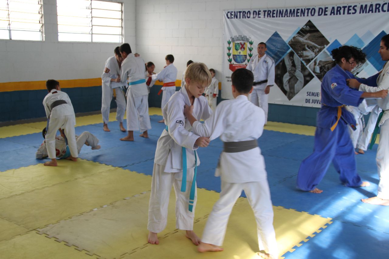 Judocas participam de Torneio Interno organizado pela SEMJEL