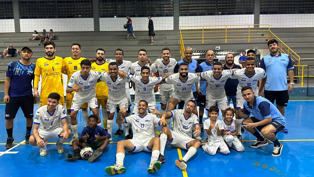 Equipe de futsal de Bragança Paulista vence e conquista classificação no Campeonato Estadual de Futsal