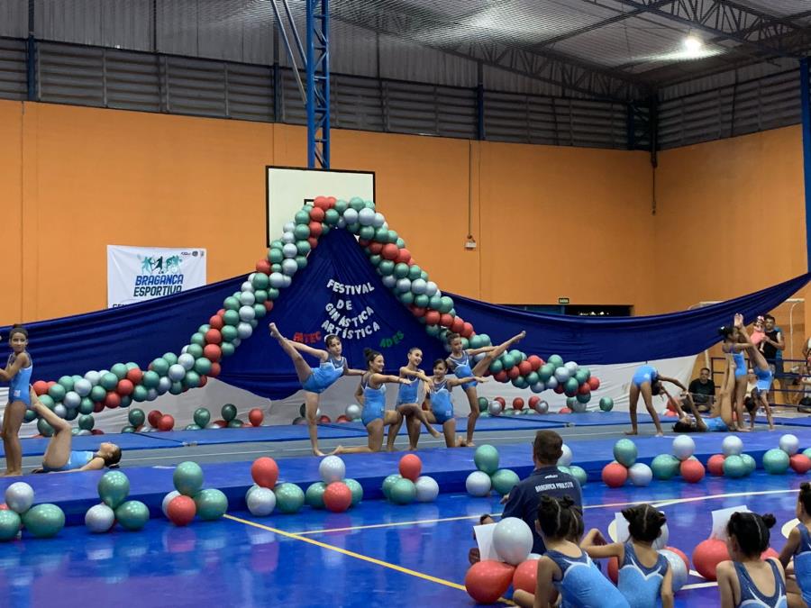 Atletas de Ginástica Artística da Secretaria da Juventude, Esportes e Lazer encerram a temporada com Festival em Bragança Paulista