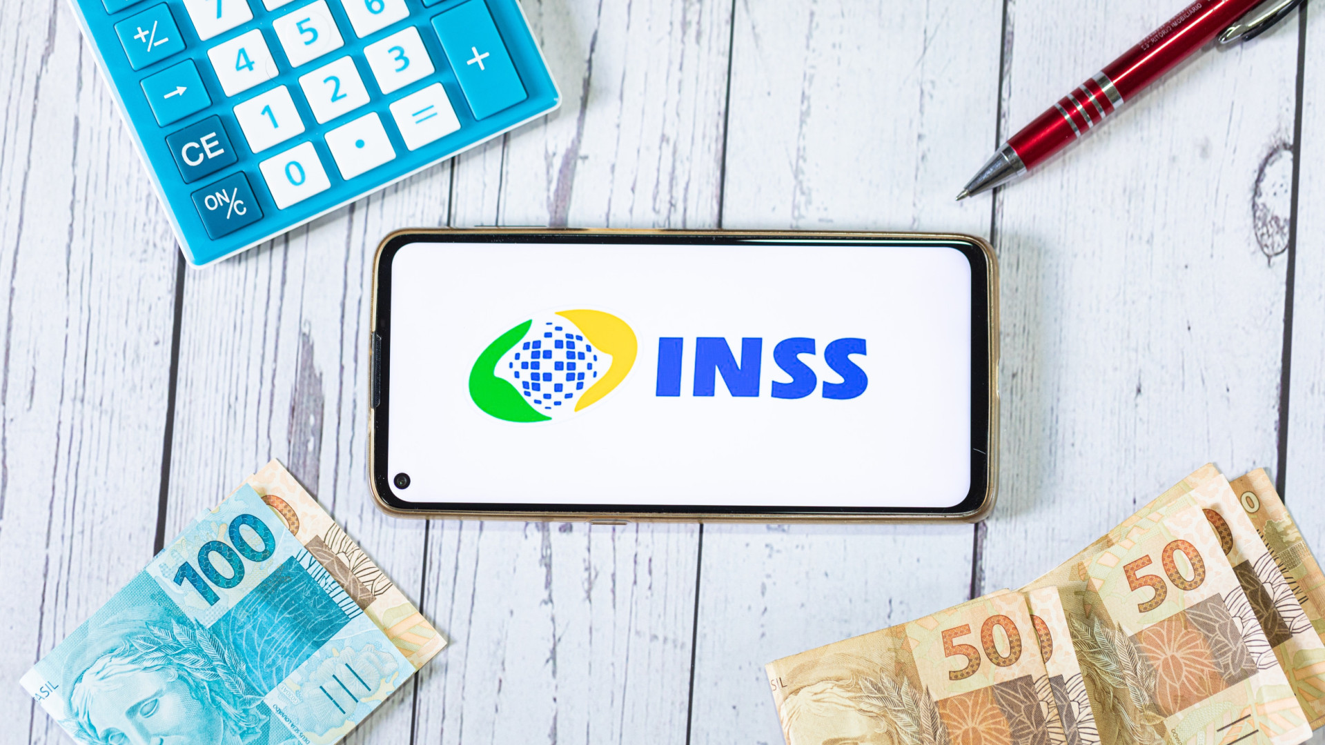 Justiça libera o pagamento de R$ 1,6 bilhão em atrasados do INSS a 100 mil beneficiários