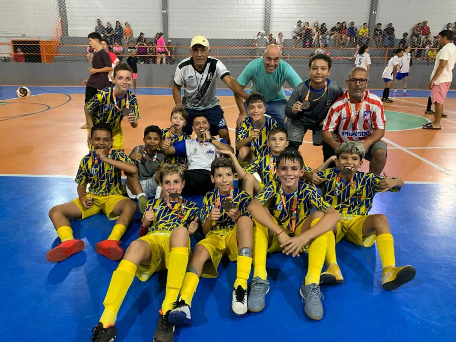 Equipes de futsal de base de Bragança Paulista participam de partidas amistosas em Vargem